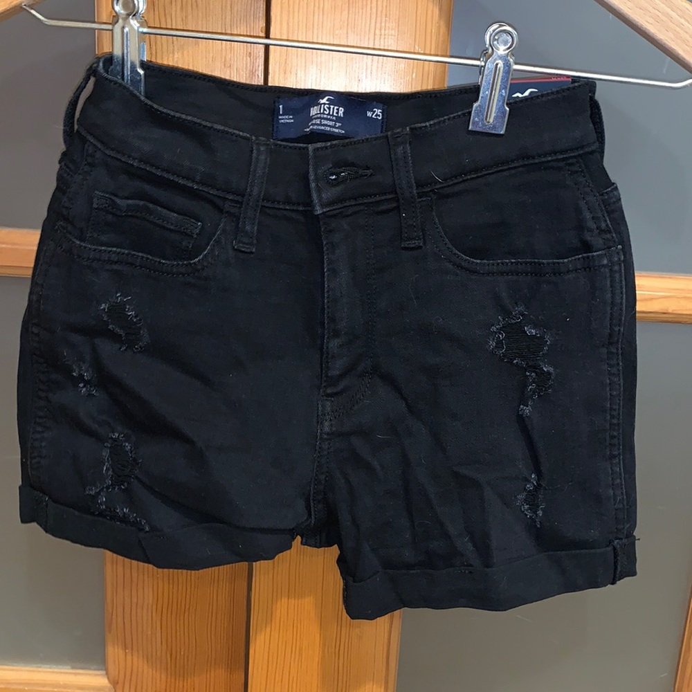 Hollister high rise black shorts